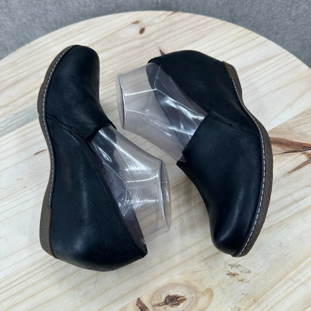 Dansko Liliana Wedge Pumps 7.5-8 Leather V-Cut Slip On Professional Comfort
